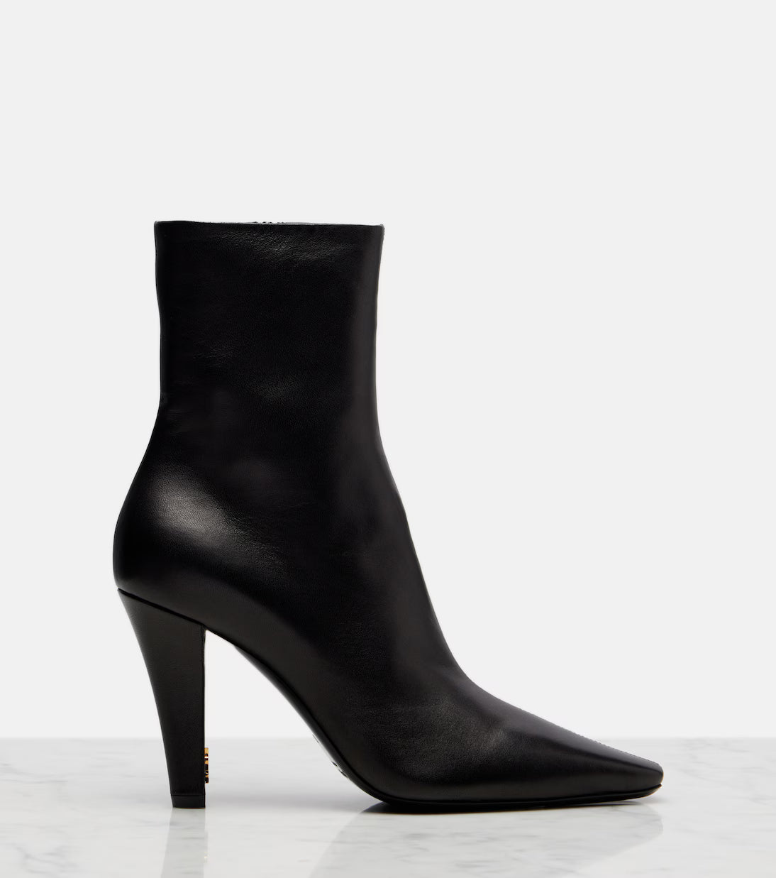 Saint Laurent Jill 95 leather ankle boots